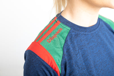 Strike Crew Neck - Navy / Green / Red